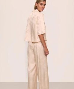 Quaintattire.shop0d359a89c9 3