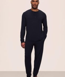 Quaintattire.shop1e39b5b54d 1