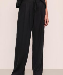 Quaintattire.shop2659c9ec95 1