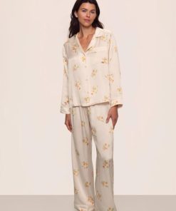 Quaintattire.shop3677205579 1