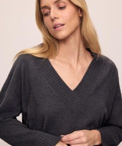 Quaintattire.shop4895f100be 1