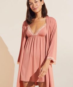 Quaintattire.shop63f12f6bb4 1